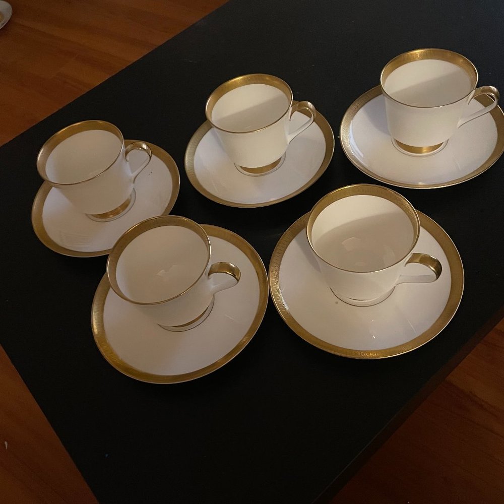 5 Mikasa Narui “Pembroke” Bone Chine made in Japan